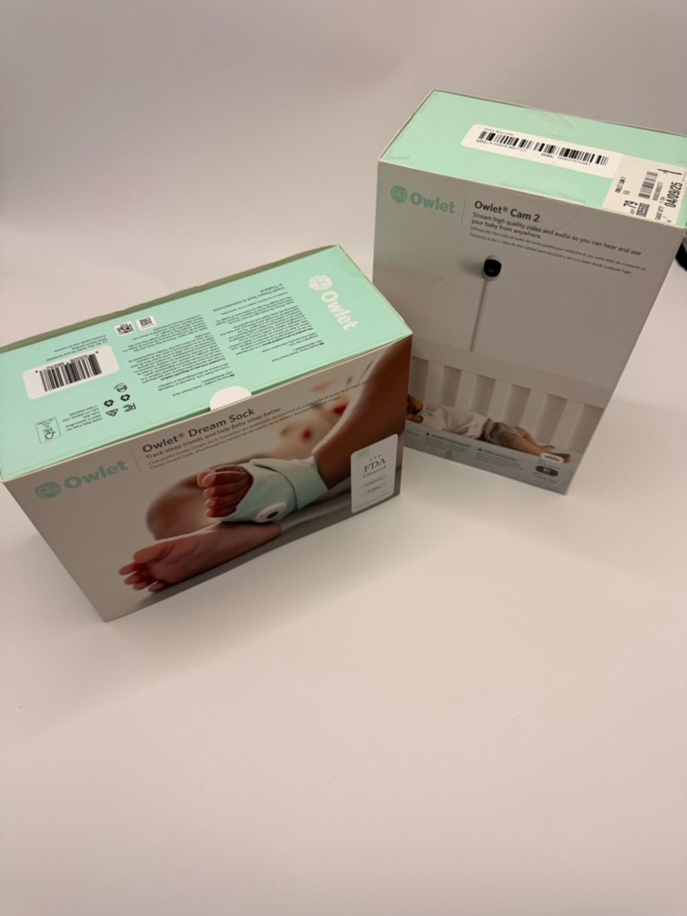 Owlet Dream Sock + Cam 2 Baby Monitor Bundle in Mint Green